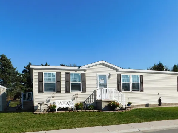 57574 Sawyer Ct, New Haven, MI 48048