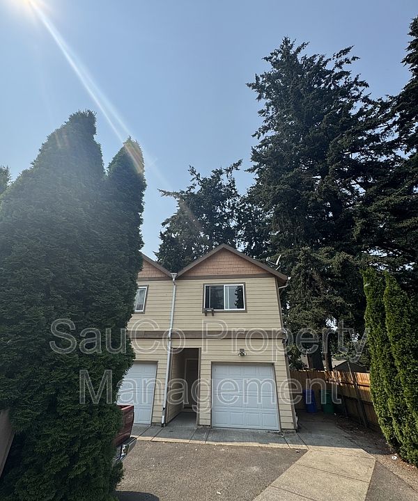 1st image of 1109 NE 106th Ave