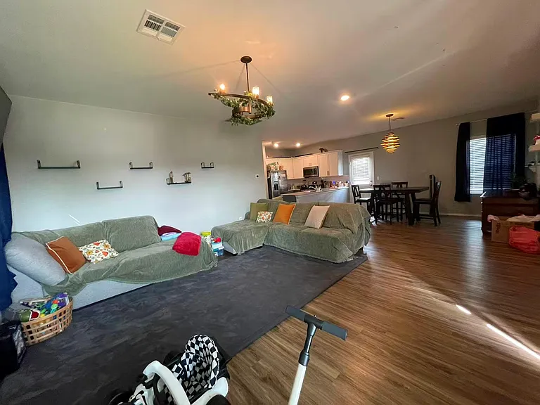 2321 Forgetmenot Ln — Photo 4
