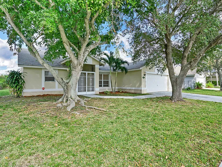 10567 Paso Fino Dr — Photo 23
