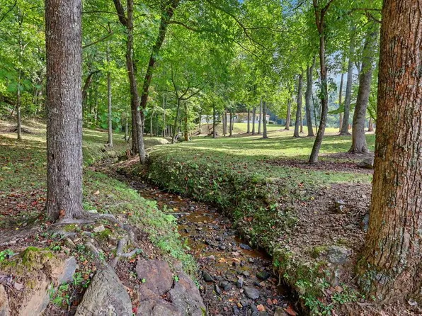 620 Hamilton Dr, Hiawassee, GA 30546