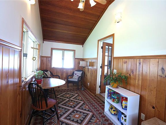 4th image of 294 Rawlinson Rd