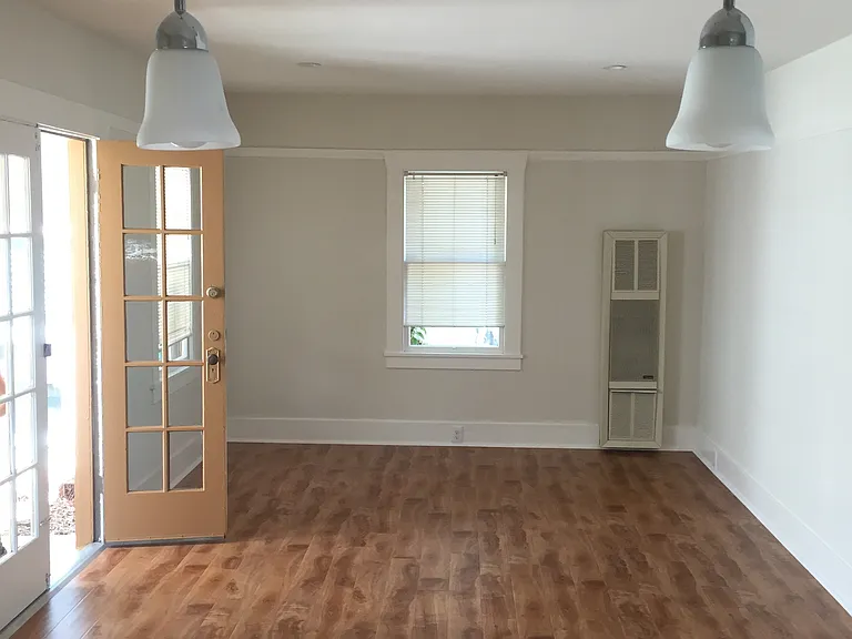 916 Chestnut St #C — Photo 1