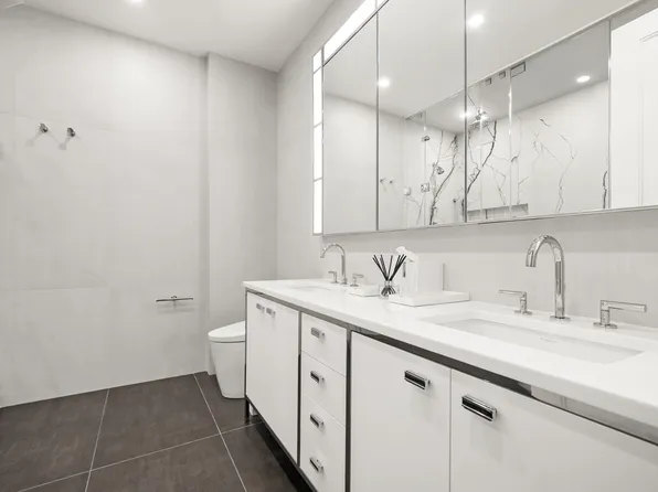 100 Barclay Street image 12 of 37