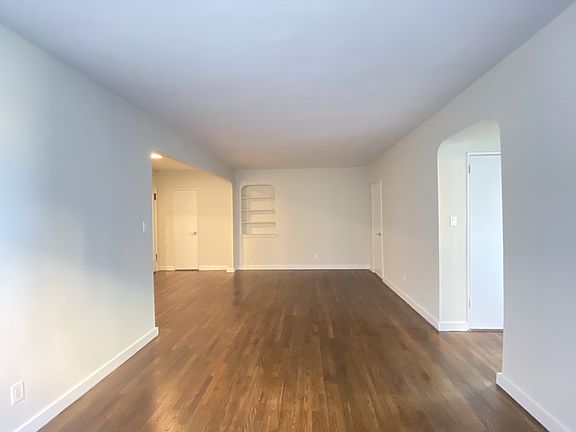 4th image of 780 Greenwich St #5L