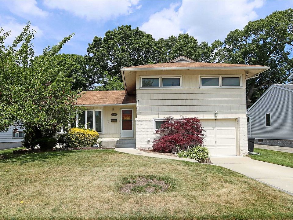 1st image of 1445 Eric Ln