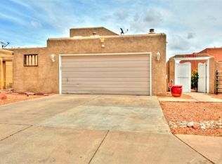 5212 Saratoga Dr NW, Albuquerque, NM 87120