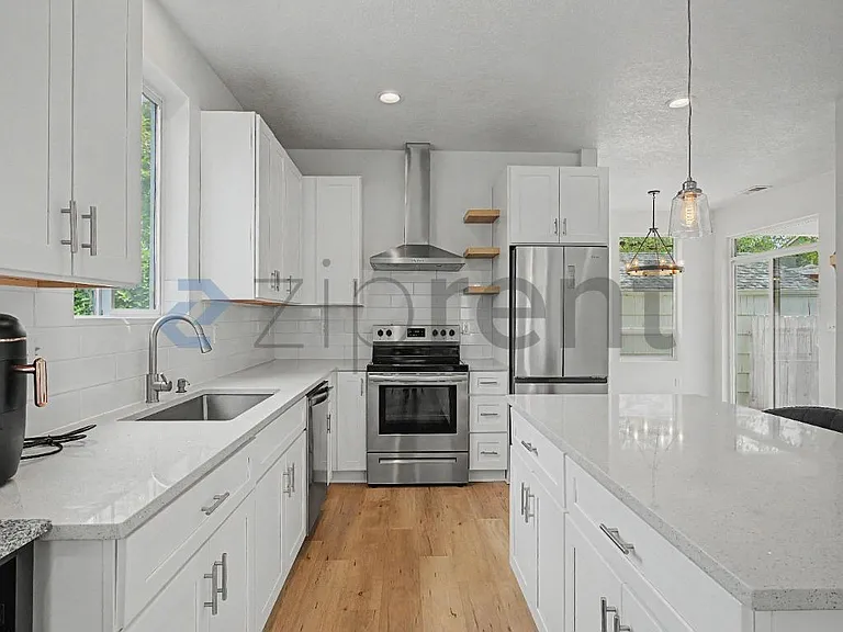 7750 SE 57th Ave — Photo 8