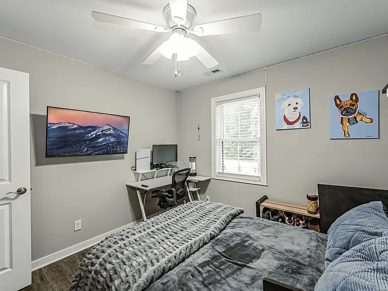 421 Pagebrook Dr — Photo 36