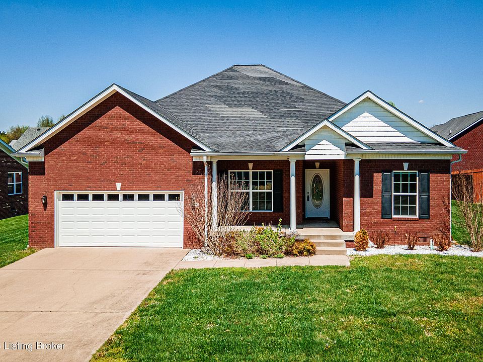 1st image of 210 Fernwood Dr
