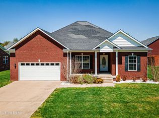210 Fernwood Dr, Mount Washington, KY 40047