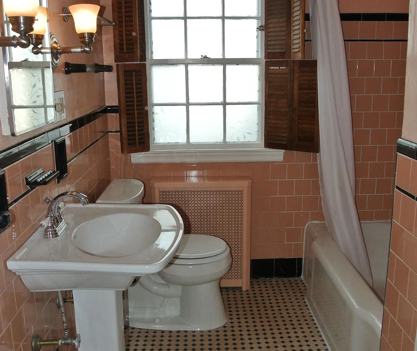 266 Waterman Street — Photo 4