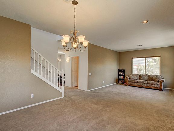 2nd image of 215 N Greenwood
