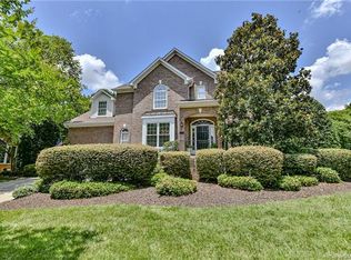 3618 Abbey Hill Ln, Charlotte, NC 28210