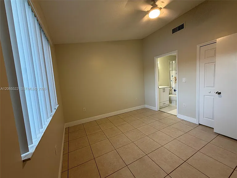1250 SE 29th St #20258 — Photo 9