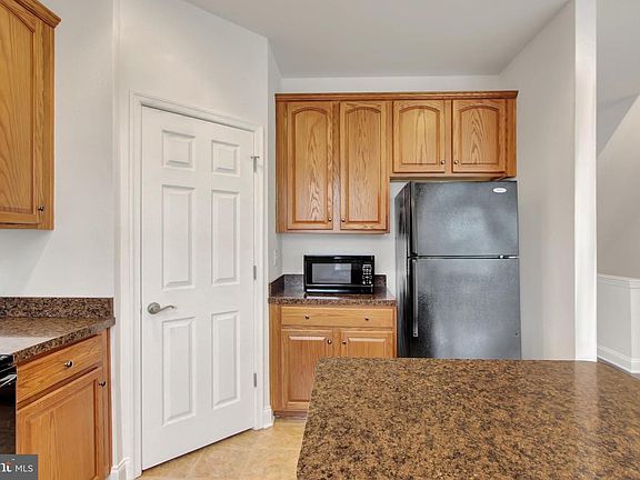 5th image of 1237 Stonehaven Way