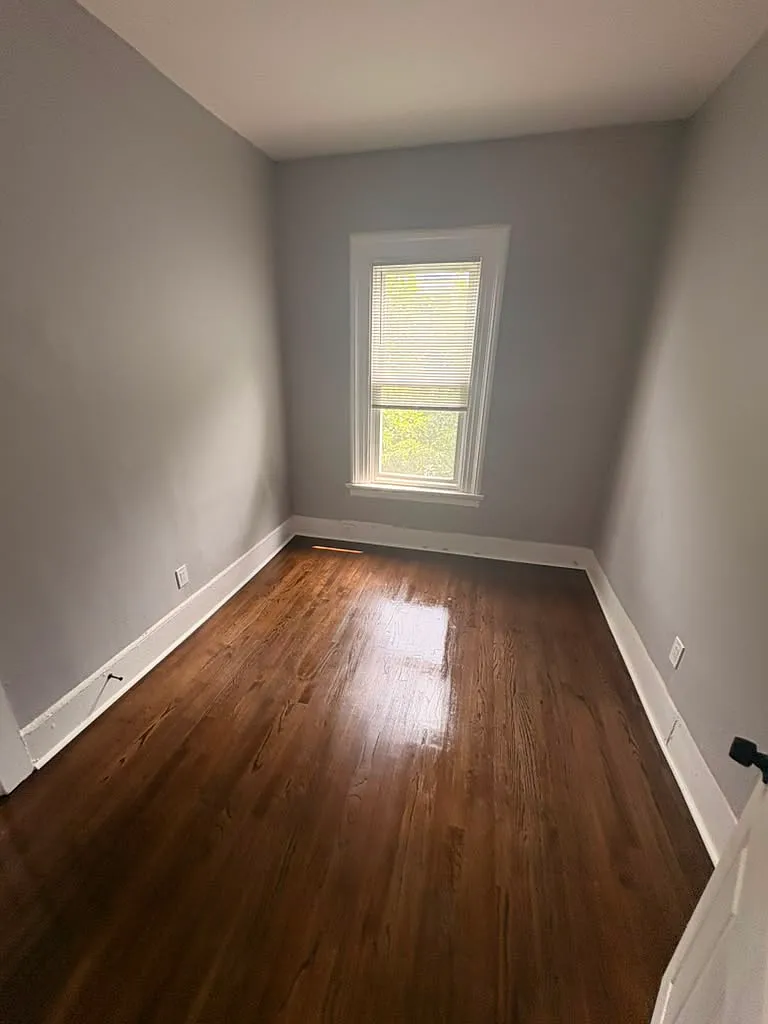 2 bed, 900 sqft, $1,800 — Photo 1