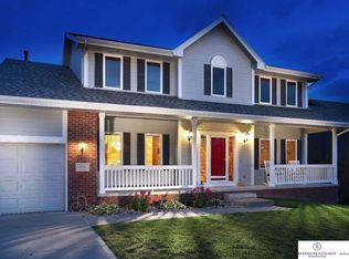 7731 S 101st St, La Vista, NE 68128