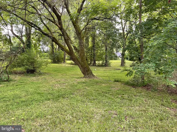 6085 Upper Mountain Rd, New Hope, PA 18938