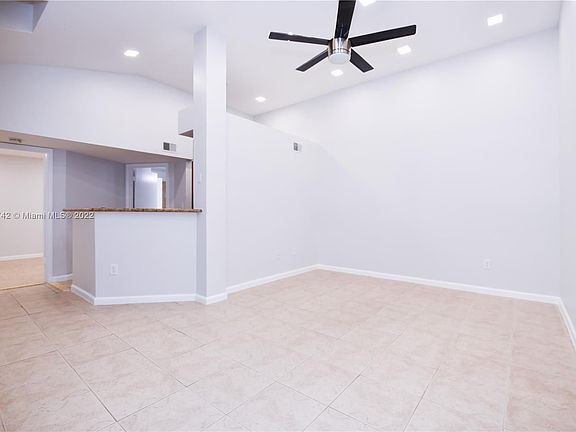 2nd image of 1011 Crystal Way APT D