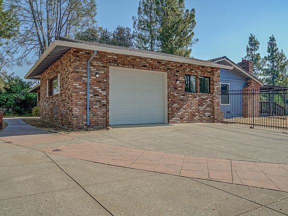 3rd image of 8947 Olney Park Dr