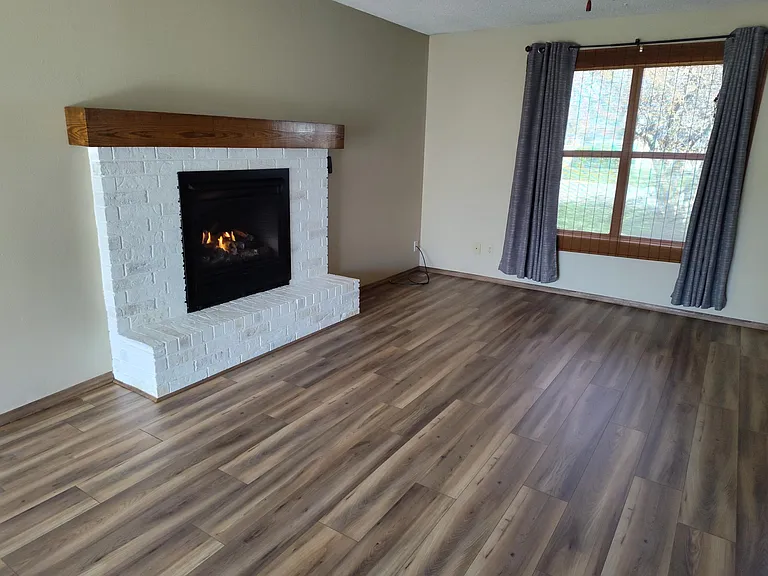ventless gas log fireplace. Cozy. Pretty. Comfy. Peaceful.