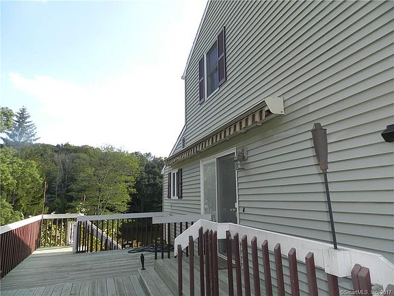 3rd image of 90 Campbell Ave