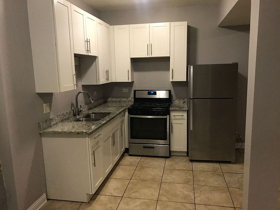 1st image of 7752 S Essex Ave