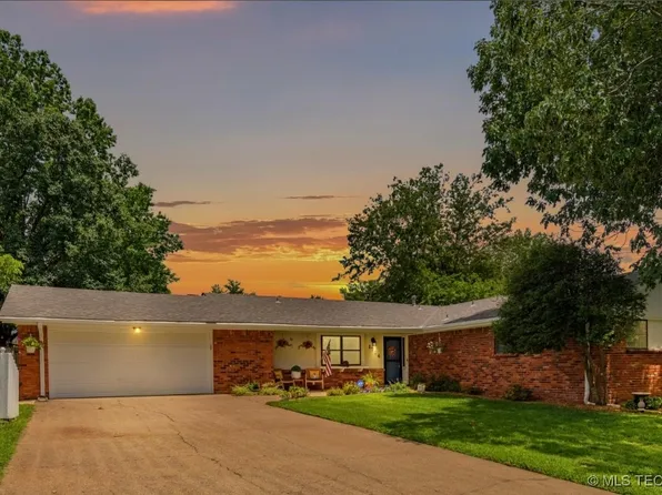 1726 Harned Dr, Bartlesville, OK 74006