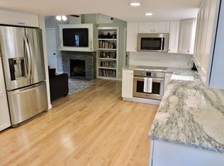 37 Hatch Rd, Pembroke, MA 02359