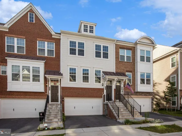 8329 Meadowood Dr, Hanover, MD 21076