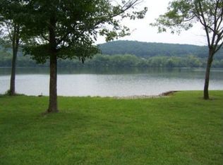 128 Lake Overlook Dr, Kingston, TN 37763