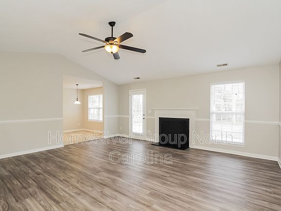 4th image of 12417 Poplar Forest Dr
