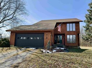 2206 Highgate Rd, Saint Albans, VT 05478