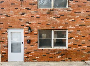 846 N Main St APT J, Jacksonville, IL 62650