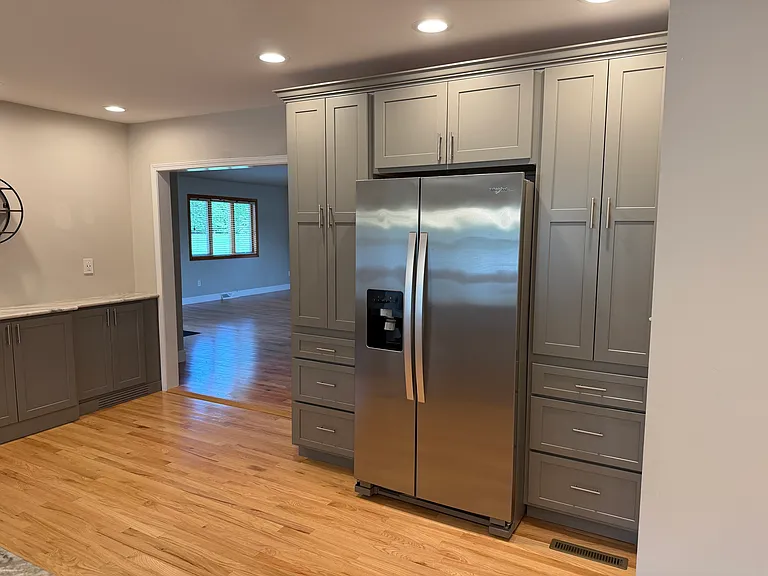 68 Regal Pl #8 — Photo 5