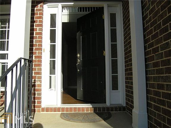 2nd image of 635 Lantern Park Ln