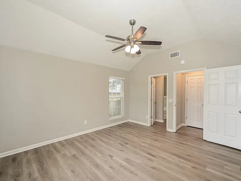 416 Lake Forest Dr — Photo 10