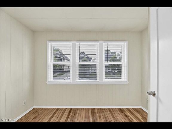 2nd image of 2151 Wascana Ave