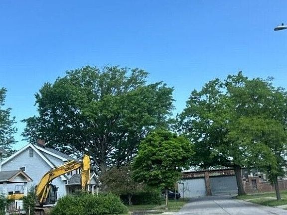 5th image of 1725 Wickford Rd
