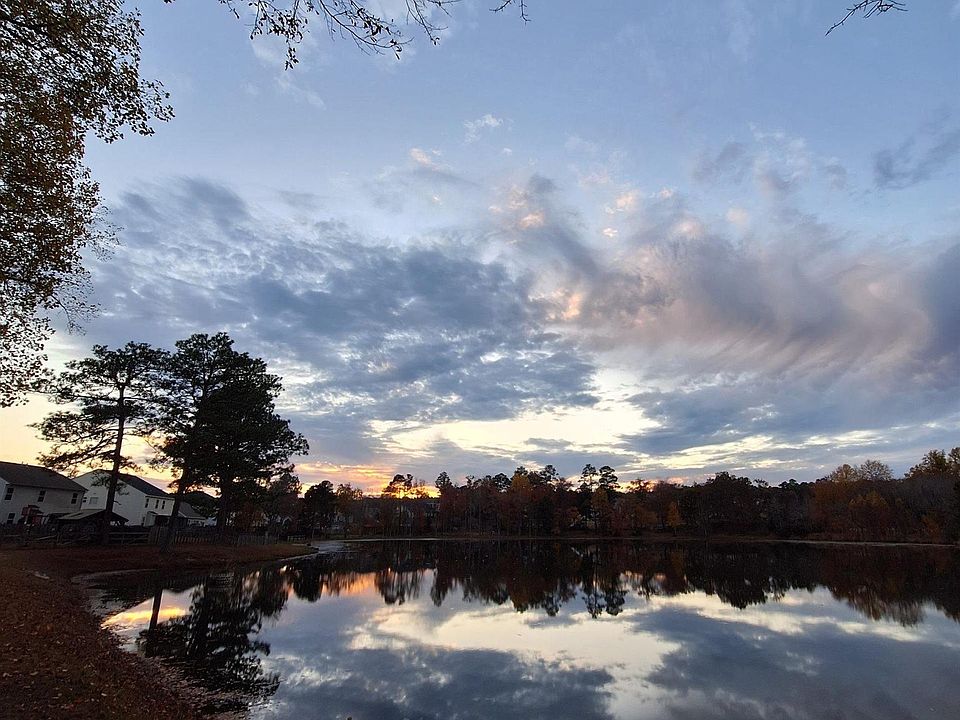 1st image of 405 Magnolia Tree Rd