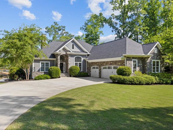 217 Commonwealth Dr, Ninety Six, SC 29666