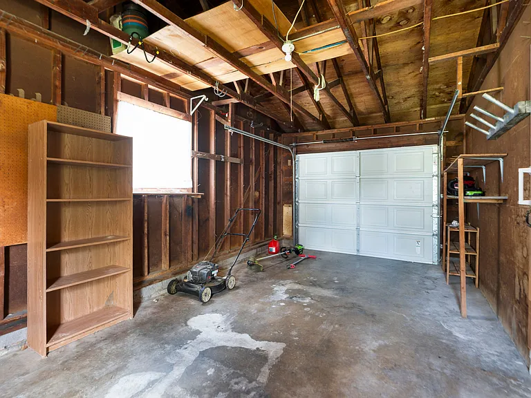 1331 Keesling Ave — Photo 26