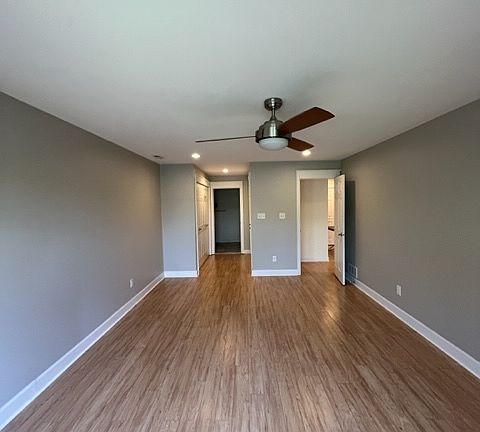 5th image of 8651 Jaffa Ct Unit 11-1