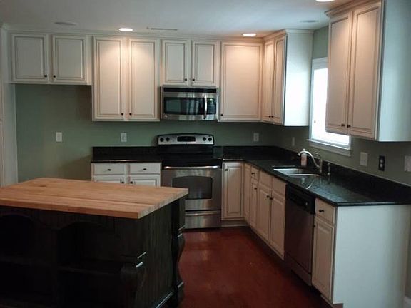 5th image of 8495 Old Forest Dr NE