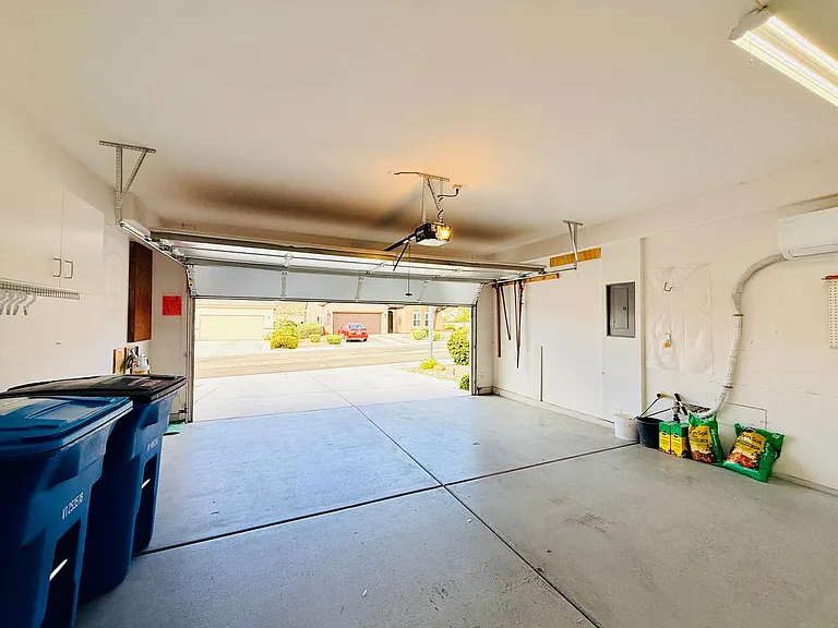 2119 Gunnison Pl — Photo 34