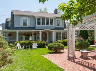 1186 Summit Ave, Saint Paul, MN 55105