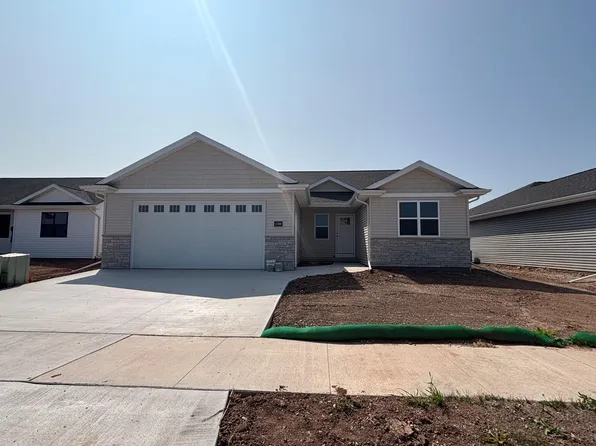 1709 Golden Gate Dr, Appleton, WI 54913