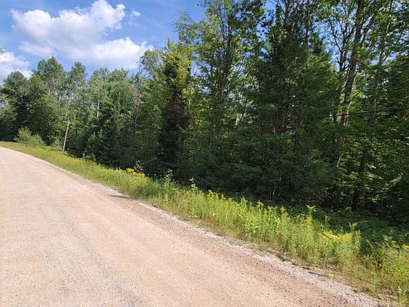 3rd image of 10597 Avenue Du Chalet