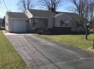 5026 Bay Shore Rd, Oregon, OH 43616